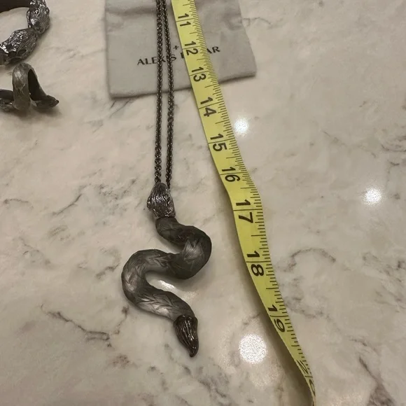 Collectors! Alexis Bittar 5 piece serpent lucite set gray w/green crystals FAB! - Picture 9 of 16